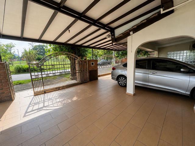 Corner Lot Renovated Freehold Taman Alam Megah Seksyen 27 Shah Alam