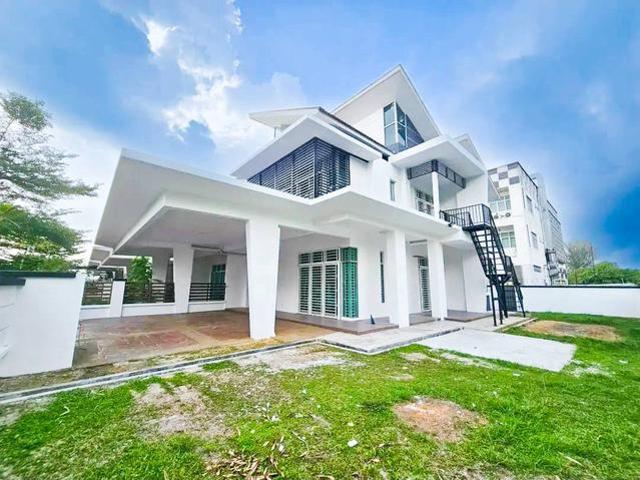 Corner Lot Super Link Seksyen 8 Bangi Guarded Area