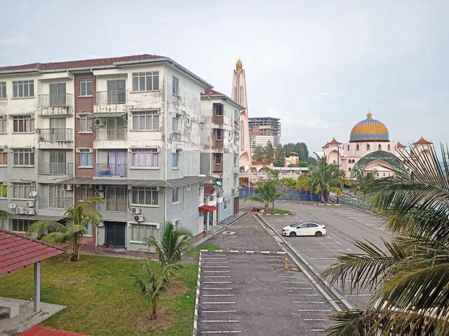 CORNER LOT SEAVIEW Pangsapuri Pulau Melaka Gateway Bandar Hilir