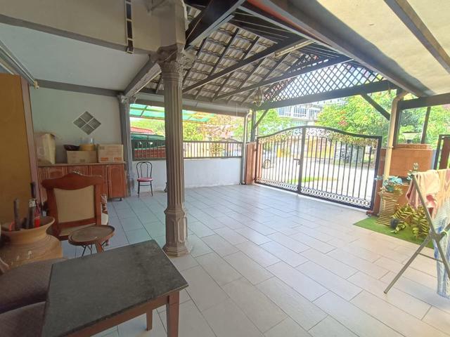 Corner Lot Seksyen 4 Shah AlamRENOVATED ADA APPROVAL SOLAR PANEL