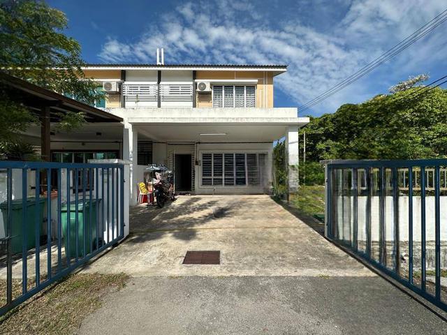 CORNER LOT Seksyen 6 Bandar Rinching Double Storey Terrace House