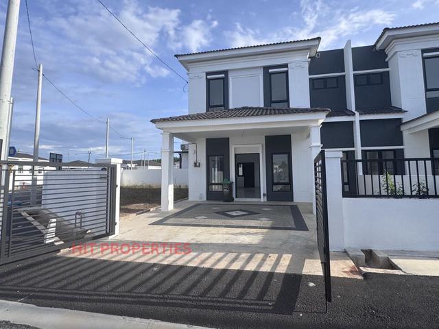 Corner Lot Semi D 2 Tingkat Villa Natura Cashback