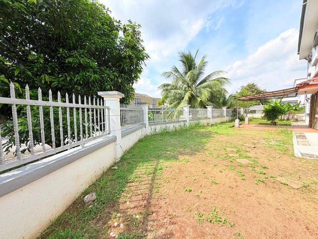CORNER LOT SEMI D Double Storey Bukit Bandaraya U11 Shah Alam