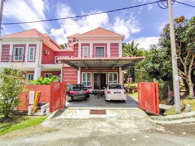 CORNER LOT SemiD Double Storey Taman Salak Maju Salak Tinggi