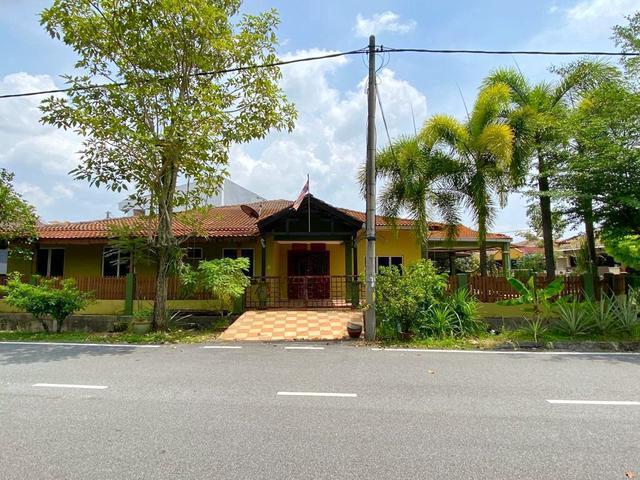 Corner Lot Setingkat Bandar Tasik Puteri Rawang Selangor