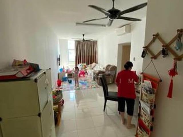 Corner Lot Sierra ResidencyKinrara Puchong 1008sf 2 parking