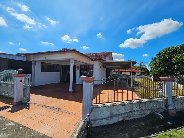 Corner lot Single Store Taman Paya Rumput Indah Melaka