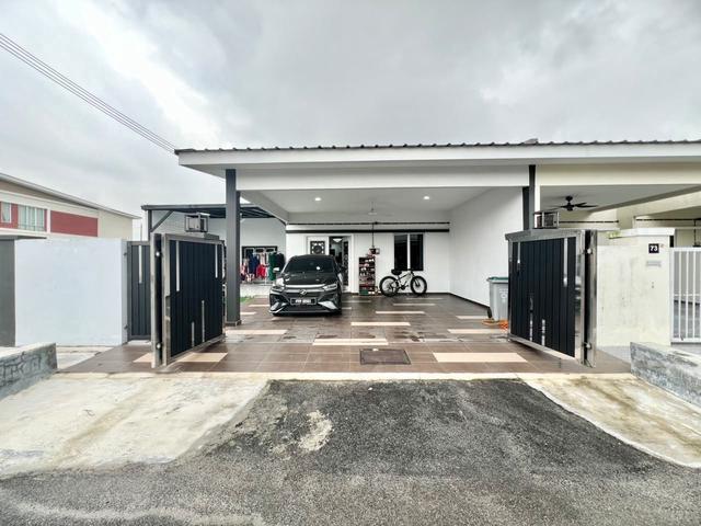 CORNER LOT Single Storey Corner Lot Taman Bakti YNS Labu N9