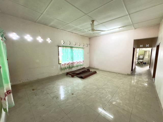 CORNER LOT Single Storey Bungalow House Seri Kembangan