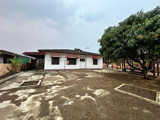 CORNER LOT Single Storey Bungalow Taman Desa Kaloi Ulu Yam Baru
