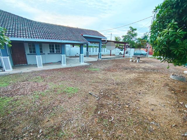 CORNER LOT Single Storey SemiD Bagan Lalang Sepang