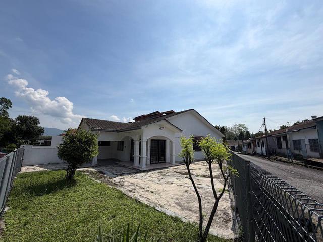 CORNER LOT Single Storey Sri Damansara