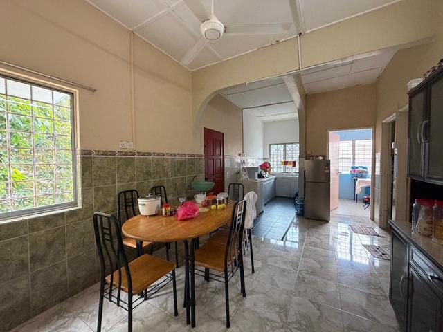 Corner Lot Single Storey Taman Maju Satu Kajang