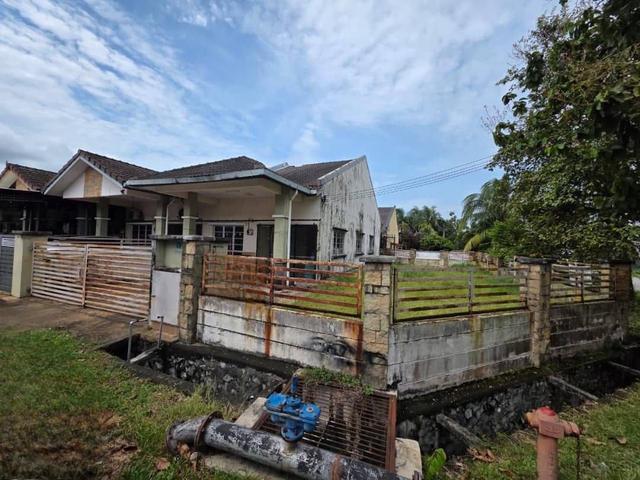 CORNER LOT Single Storey Taman Sri Tanjung Semenyih