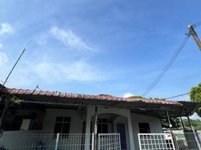 Corner Lot Single Storey Taman Teratai Skudai Fully Extended