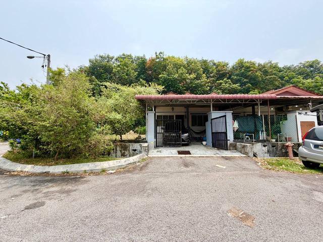 CORNER LOT Single Storey Terrace Taman Desa Kenangan 2 Semenyih