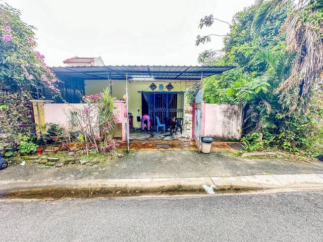 CORNER LOT Single Storey Terrace Taman ImpianBukit Naga Shah Alam