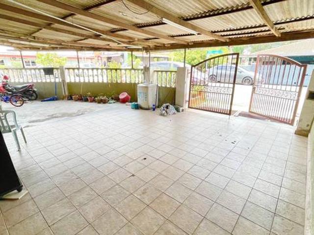 CORNER LOT Single Storey Terrace Seksyen 24 Shah Alam Near SCHOOL
