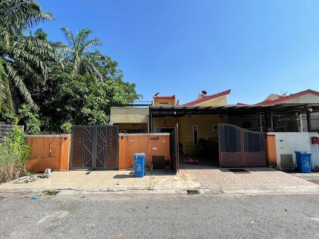 CORNER LOT Single Storey Terrace Seksyen 29 Shah Alam