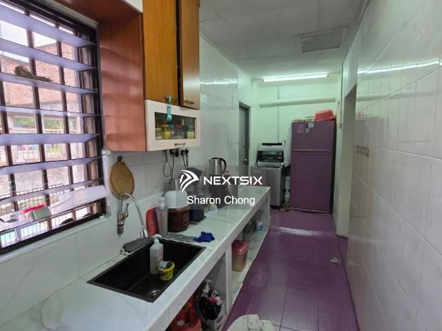 Corner lot spacious 4 bedroom type unit @ teega residences puteri harbour, best for retirement life