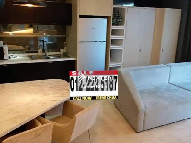 Corner lot Taman Mulia Flat For Sales Asking Price RM 178k nego 560 sft 2 Room 1 Bathroom Freehold Medium Floor Good condition Tenanted ROI 4.4 % Hadwin Lee 0169552 REN 29691