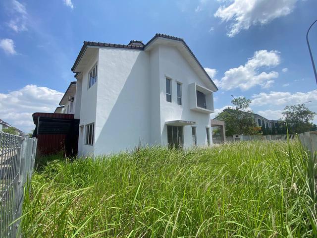 CORNER LOT TAMAN HARMONI VISTA BANDAR UNIVERSITI PAGOH 2494 Sqft