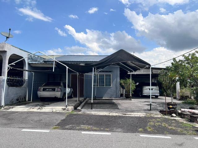 Corner Lot Taman Indah Simpang Renggam Johor