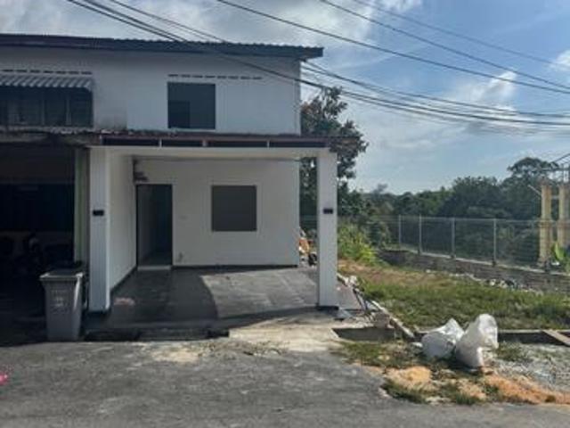 Corner Lot Taman Intan Simpang Renggam Johor Fully Renovated