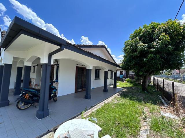 CORNER LOT Taman Pasir Putih Pasir Gudang
