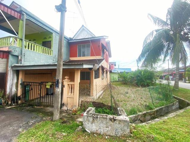 Corner Lot Taman Rekamas Putri Harga Murah 1956 SQFT Full Loan
