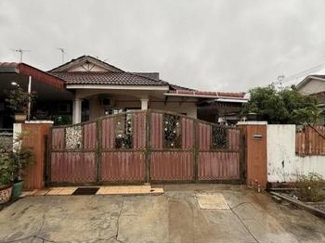 CORNER LOT TAMAN SERI SERDANG KEPALA BATAS FULL LOAN BOOKING 1k ONLY