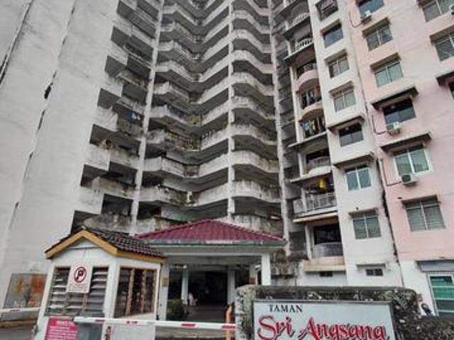 CORNER LOT Taman Sri Angsana 689sf Low Floor Near Golden Triangle