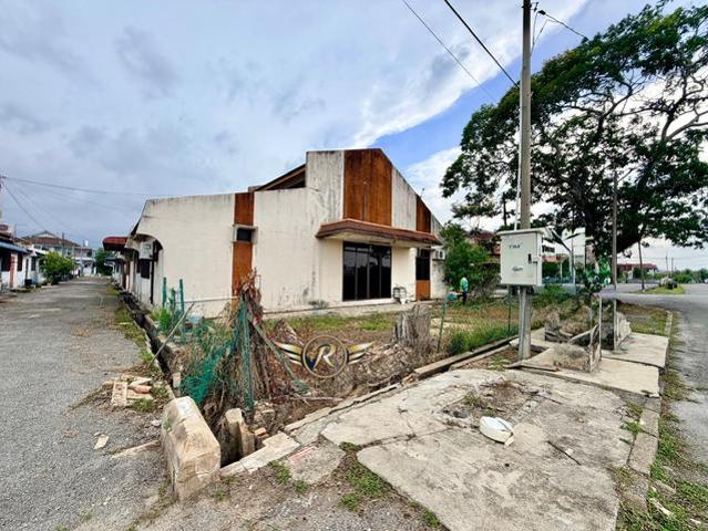 Corner Lot Taman Sri Indah Jalan Putra