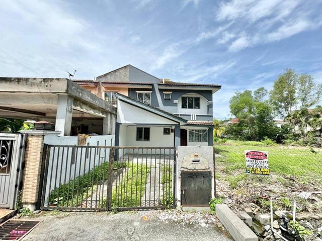 Corner Lot Tanah Luas Semi D Cluster Taman Putra Perdana