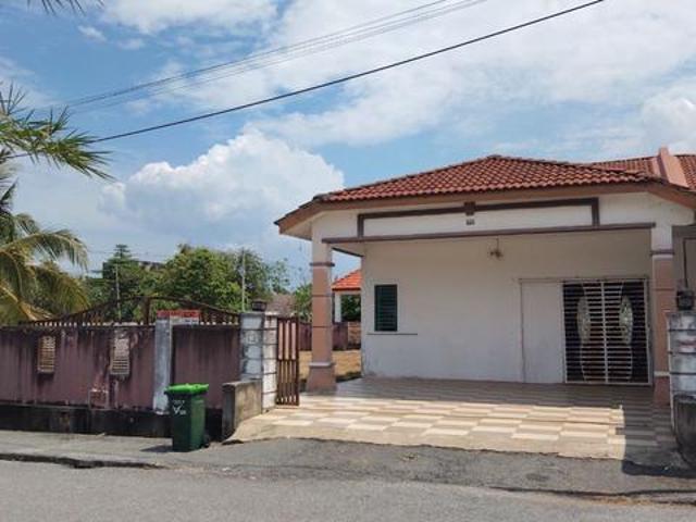 CORNER LOT TANAH TEPI SANGAT LUAS boleh bina sebuah lagi rumah