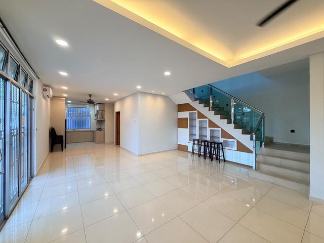 Corner Lot Tebrau Ria Double Storey Terrace For Rent