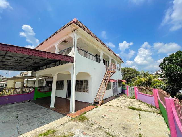 Corner Lot Teres Dua Tingkat Di Taman Desa Rasah Seremban