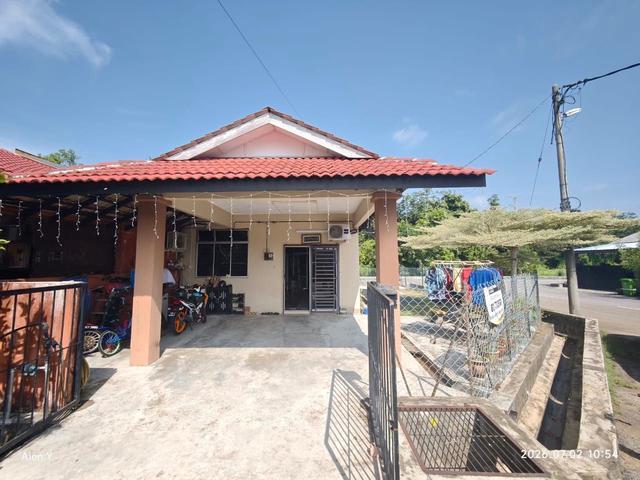 CORNER LOT TERES SETINGKAT TAMAN KETAPANG MUALIM PEKAN UNTUK DiJUAL
