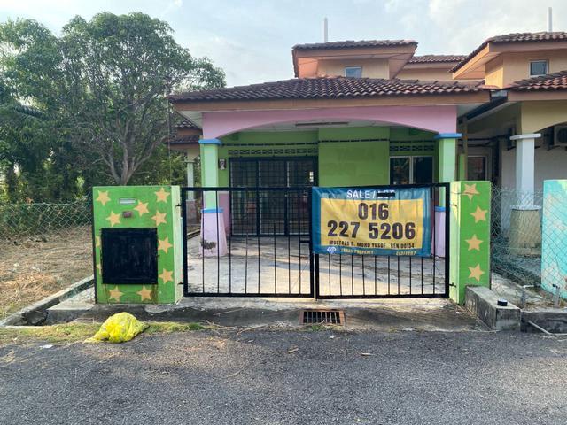 Corner Lot Teres Setingkat Taman Langat Utama Banting