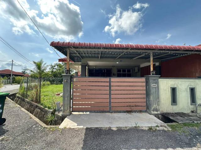 CORNER LOT TERES SETINGKAT TAMAN MAHOGANY 100 Loan Available