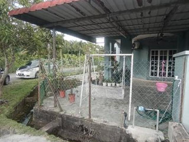 CORNER LOT Teres Setingkat Taman Pahlawan Telok Panglima Garang Klang