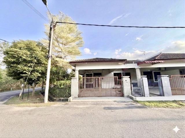 Corner Lot Teres Setingkat Taman Saujana Permai Bukit Katil Melaka