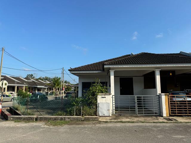 CORNER LOT Teres Setingkat Taman Seri Damai Aman Batu 8 Kuantan