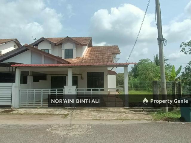 Corner lot Teres Setingkat Setengah di Pasdec Damansara Kuantan Freehold