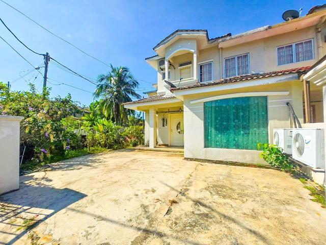 CORNER LOT Teres 2 Tingkat Lestari Perdana 8 Seri Kembangan
