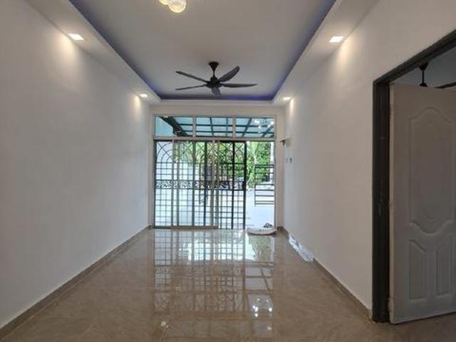 Corner Lot Terrace for Sale