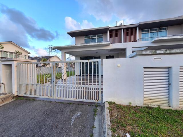 CORNER LOT Tmn Sri Penawar Harmonia 3 Gated Guarded 2830 sqft