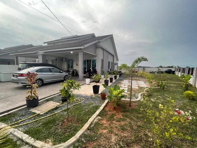 Corner Lot Unit Taman Sri Naga Kepala Batas Kedah