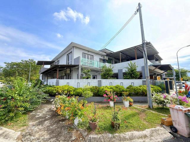 Corner Lot Violet Citra Hill 2 in Garden Hills Residences Nilai