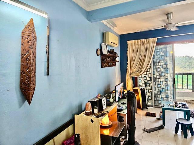 Corner Lot Vista Pinggiran Apartment Seri Kembangan Selangor